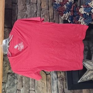 B2 V-Neck Striped Tee Sz M